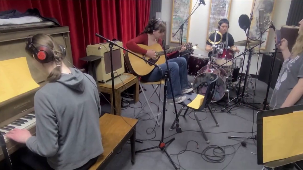Eastwood Collegiate Institute Places First in CBC Music Class Challenge