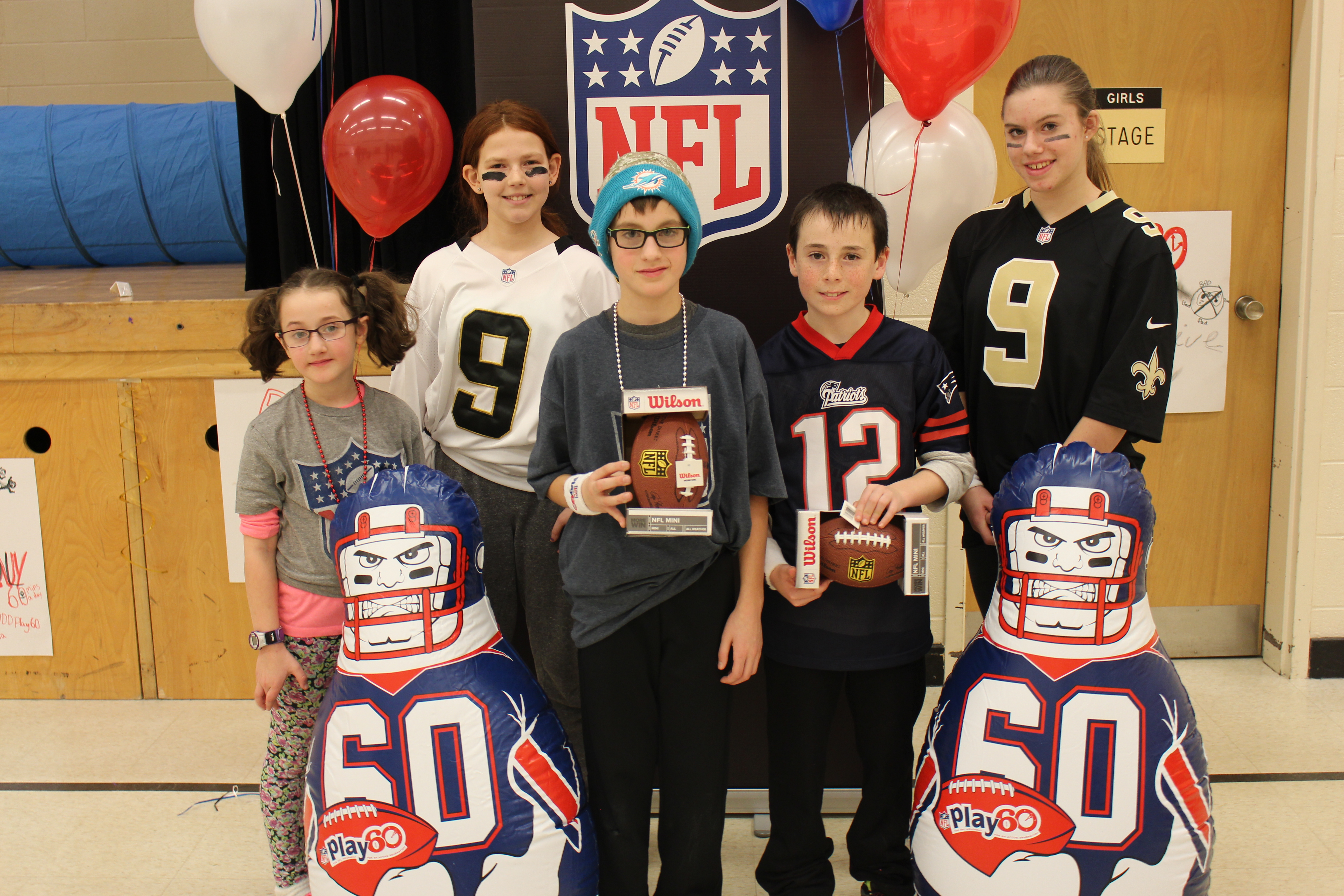 New Dundee PS kicks off the NFL's Play 60 program.