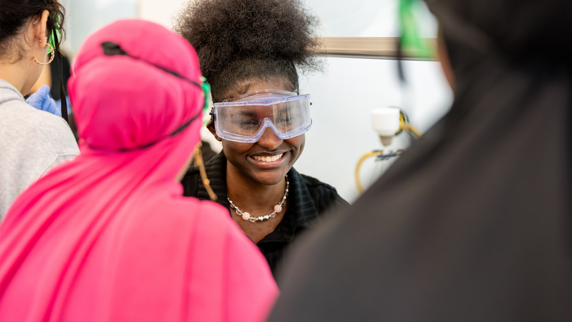 Innovating Through Diversity: Chem Lab Days Inspire Future Students